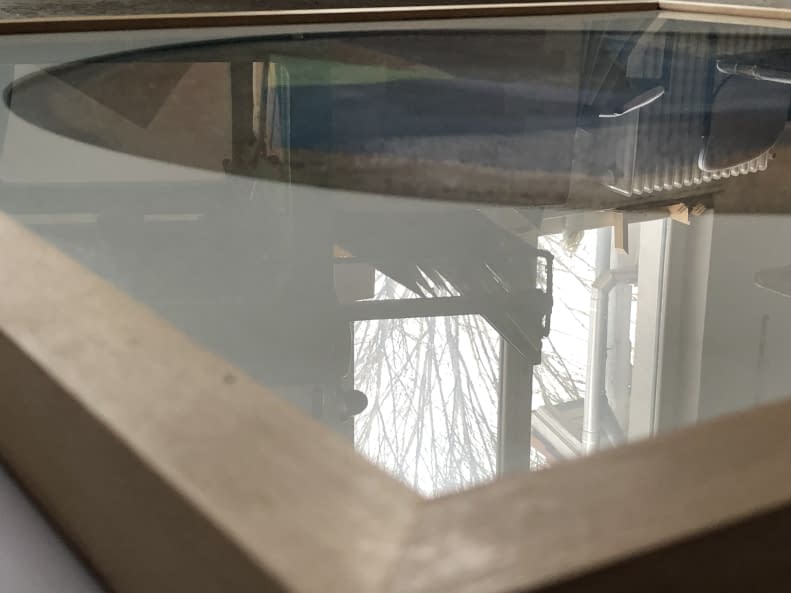 Image 1 of the artwork "Ég és Föld között/Zwischen Himmel und Erde" by János Aknay on art24