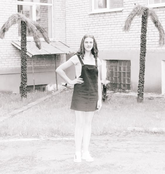 Foto 1 des Kunstwerks "Long Childhood" von alice.in.fotoland auf art24
