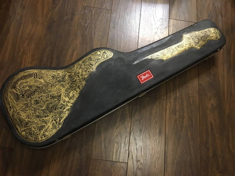 Foto 1 des Kunstwerks "Bass Case(Part 4)" von Artem Zaretskov auf art24