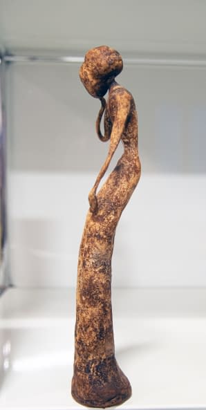 Foto 1 des Kunstwerks "Figur" von Mika Miroslava Kotková auf art24