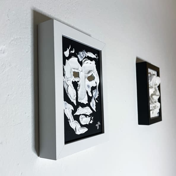 Image 1 of the artwork "Small Feeling" by Hone S. on art24