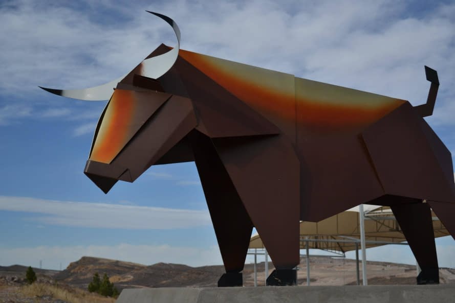 Photo 1 de l'œuvre "Toro La Salle" par alfy Espinoza sur art24