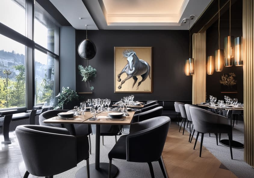Foto 1 des Kunstwerks "White Horse" von Daria Startseva auf art24