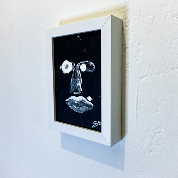 Image 1 of the artwork "Small Feeling" by Hone S. on art24