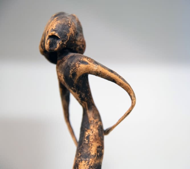 Foto 1 des Kunstwerks "Figur" von Mika Miroslava Kotková auf art24