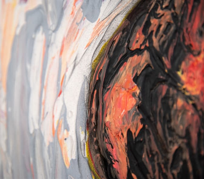 Image 1 of the artwork "White Women" by Roli on art24