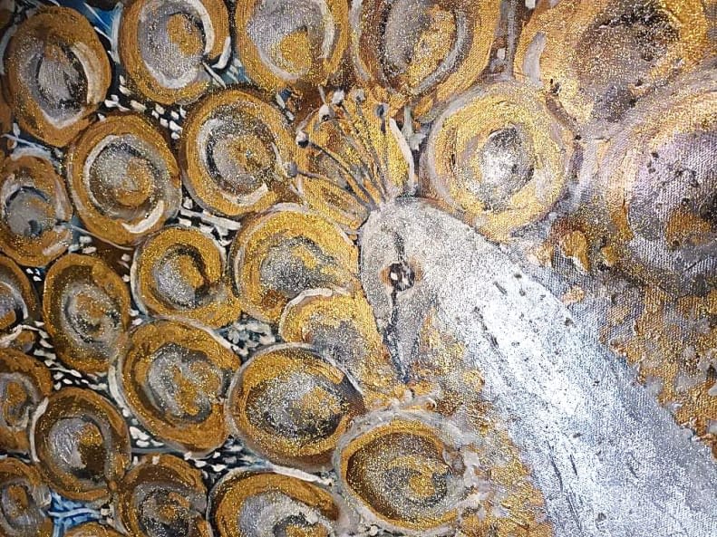 Image 1 of the artwork "Pfau Gold Silber" by Zoran Marcius on art24
