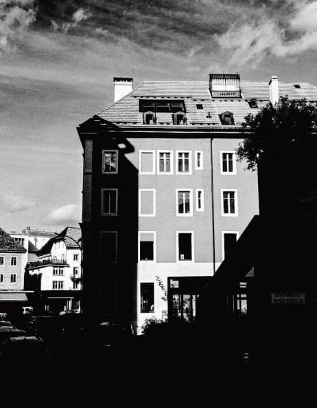 Foto 1 des Kunstwerks "Maison typique des montagnes Neuchateloise" von Sylvain Blanchoud auf art24