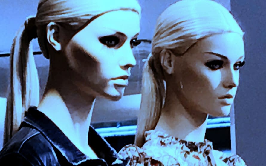 Foto 1 des Kunstwerks "VENICE GIRLS BLACK BLUE L" von HUGO KOEHLER auf art24
