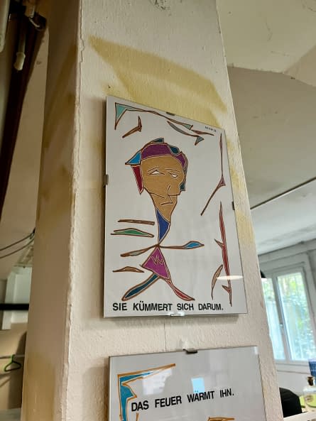 Image 1 of the artwork "Sie kümmert sich darum" by der utan on art24