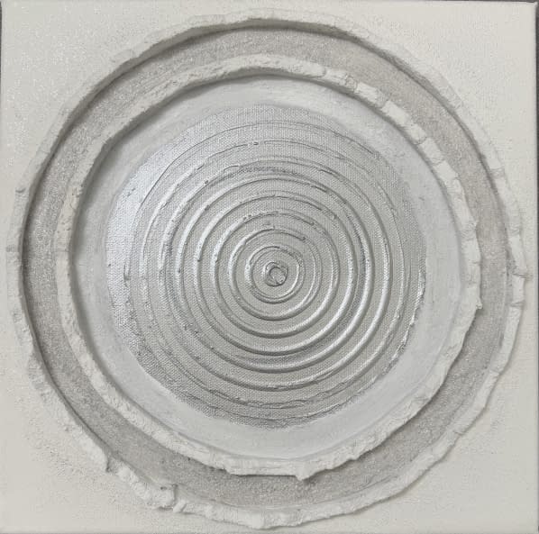 Image 1 of the artwork "Mittelpunkt mini" by Marina Egli on art24