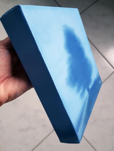 Image 1 of the artwork "Ultramarinblauer Baum im Nebel" by Daria Startseva on art24