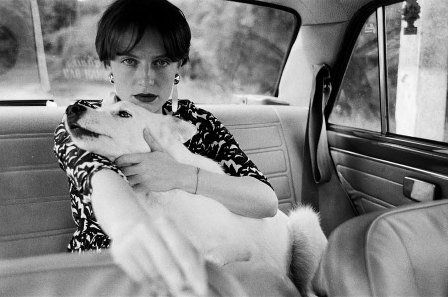 Photo 1 de l'œuvre "Womanhood" par Artem Titeev sur art24