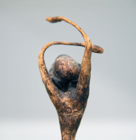Foto 1 des Kunstwerks "Figur" von Mika Miroslava Kotková auf art24
