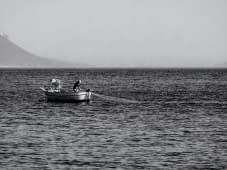 "le vieil homme et la mer , Sardaigne" de Sylvain Blanchoud sur art24