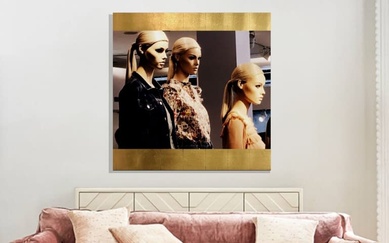 Image 1 of the artwork "VENICE GIRLS GOLD L" by HUGO KOEHLER on art24