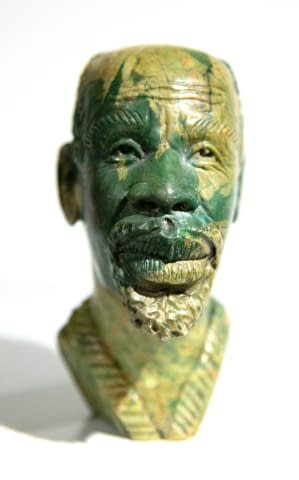 Image 1 of the artwork "Grünfarbige Männerbüste von Masimba Kashiri - Afrikanische Verdite-Steinbüste (Shona-Skulpturen-Kunst aus Simbabwe)" by Artist Wanted on art24