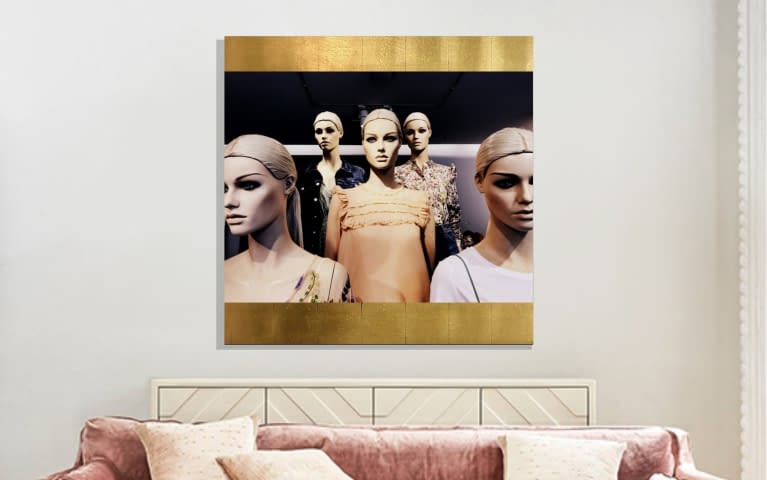 Image 1 de l'œuvre "VENICE GIRLS GOLD M" par HUGO KOEHLER sur art24