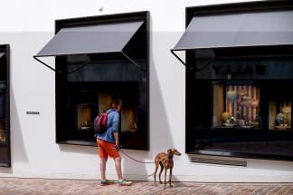 "Tentation quand tu nous tiens , Saint-Moritz" by Sylvain Blanchoud on art24
