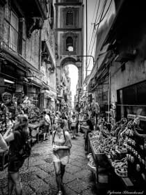 "La foule , Naples , Italie" von Sylvain Blanchoud auf art24