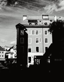 "Maison typique des montagnes Neuchateloise" de Sylvain Blanchoud sur art24